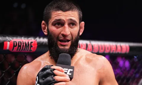 Khamzat Chimaev từ chối tham gia sự kiện chính của UFC 300