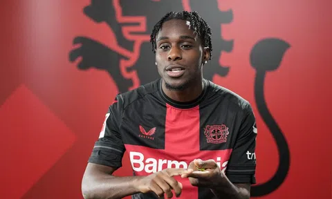 Chuyển nhượng MU 13/2: Quan tâm 'máy cháy' Bundesliga