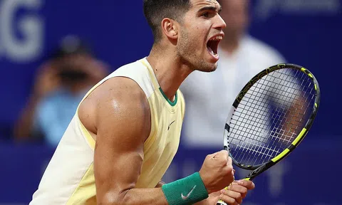 Kết quả tennis 16/2: Alcaraz, Sinner thăng hoa