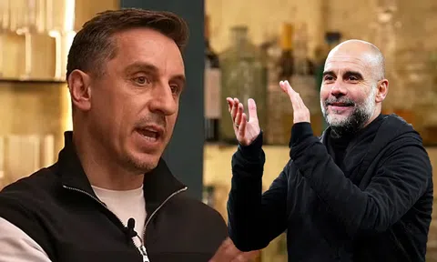 Pep Guardiola cảm ơn Neville nói Man City... nhàm chán