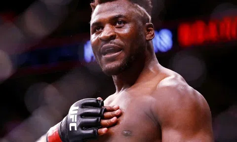 Francis Ngannou chính thức trở lại đấu trường MMA