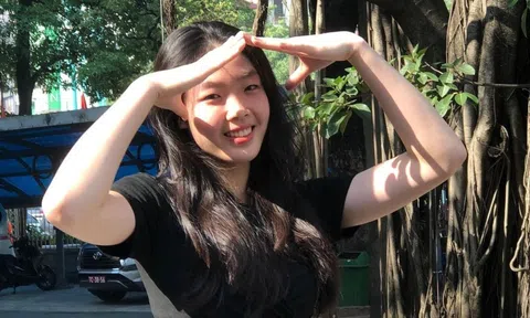 'Khủng long nhí' Phạm Quỳnh Hương gây sốt với màn ra mắt đội 1 bóng chuyền Binh chủng Thông tin
