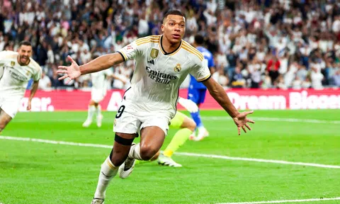 Mẹ Mbappe đang tìm nhà cho con trai tại Madrid