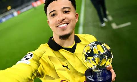 Sancho cản đường MU tới C1 khi thăng hoa tại Dortmund