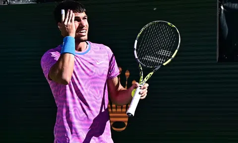 Kết quả tennis 15/3: Alcaraz 'vượt cạn', hẹn Sinner ở bán kết Indian Wells 2024