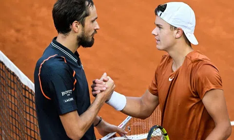 Bản lĩnh vững vàng, Daniil Medvedev có mặt ở bán kết Indian Wells 2024