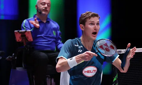 'Đại đế' Axelsen thua sốc 'Vua tốc độ' Đông Nam Á, ngôi vương cầu lông thế giới lung lay dữ dội