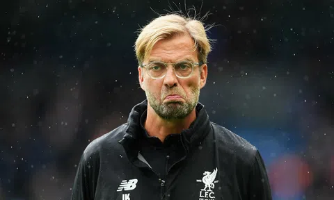 HLV Klopp xác nhận chấn thương của sao trẻ trước đại chiến MU