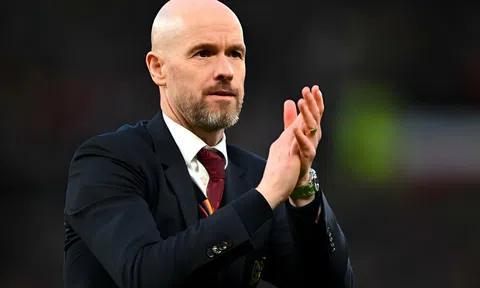 Thắng cảm xúc Liverpool, Ten Hag gửi lời nhắc đặc biệt đến Arsenal