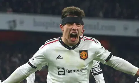 Sao MU ăn mừng điên cuồng trong trận thắng Liverpool