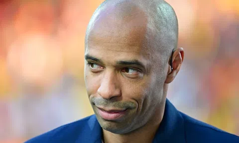 Thierry Henry: 'Cậu ấy đã vượt qua tôi'