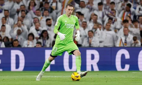 Real Madrid gia hạn với Lunin sau chấn thương mới của Courtois