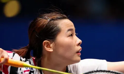 Chênh lệch trình độ, Nguyễn Thùy Linh gác vợt nhanh chóng tại Thụy Sĩ mở rộng 2024