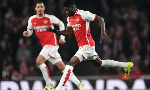Arsenal nhận thất bại nặng nề trước đội bóng Championship