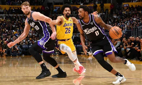 Cựu sao Los Angeles Lakers đi vào lịch sử NBA với thành tích khó tin