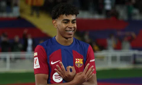 Barca lo sợ Lamine Yamal sẽ trở thành Pedri thứ hai
