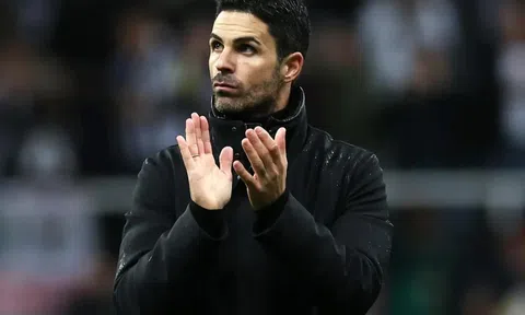 Mikel Arteta tiết lộ đã cải thiện điểm yếu 'chí mạng' giúp Arsenal bay cao
