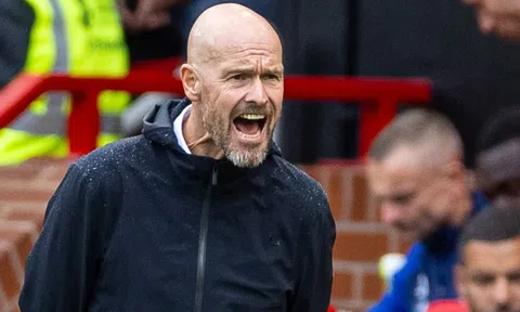 Ten Hag: "Tôi không quan tâm đến những tin đồn"