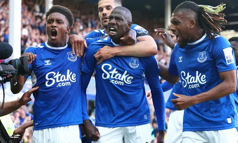 Everton thừa nhận khoản lỗ, khả năng rời Ngoại hạng Anh cực cao
