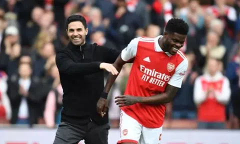 Arteta khuyên trò cưng ở lại Arsenal