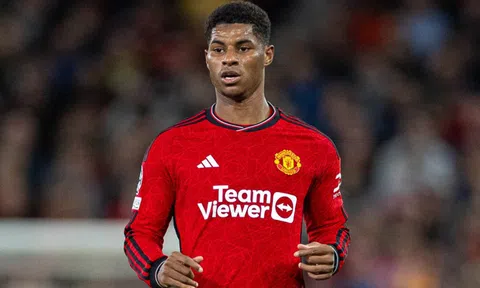 Ten Hag giải thích lý do không cho Rashford đá chính trận gặp Chelsea