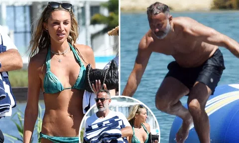 Ryan Giggs thân mật với người mẫu nội y kém 15 tuổi trong nhà hàng