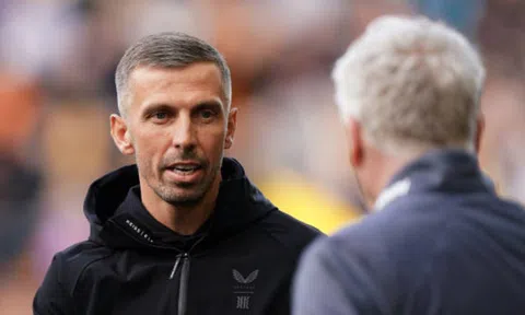 HLV Wolves: 'Một vụ bê bối. Thật khủng khiếp'