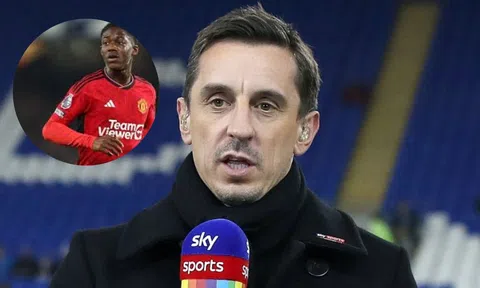 Gary Neville: "Mainoo không làm được điều cơ bản trong bóng đá"