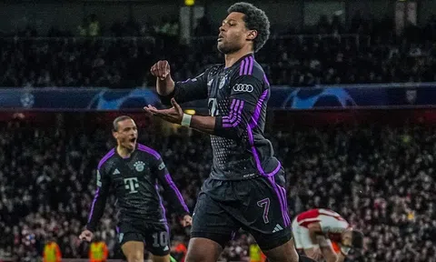 Serge Gnabry lý giải về 'pha ăn mừng nấu ăn' trước đội bóng cũ Arsenal