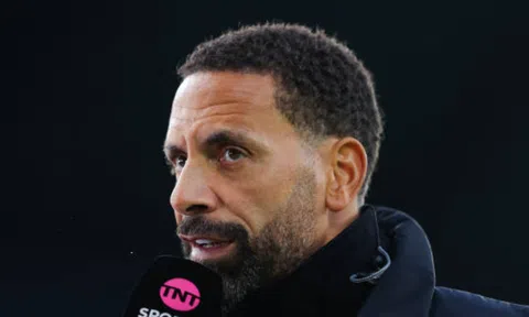 Rio Ferdinand chỉ ra một phần thất bại của PSG trước Barca
