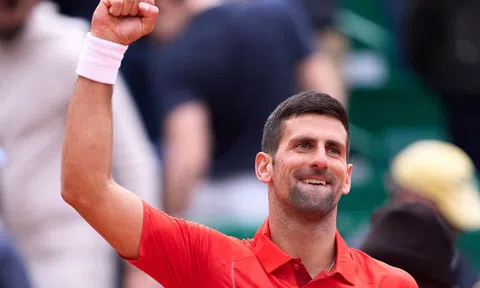 Bị khán giả la ó, Novak Djokovic phản đòn cực gắt