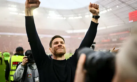Alonso: 'Đoạt ngôi vương từ Bayern là điều tốt cho Bundesliga'