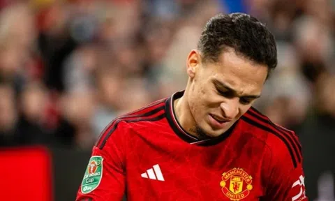 Tin chuyển nhượng 16/4: MU chuẩn bị bán Antony, Bayern âm mưu nẫng HLV của ĐQTG
