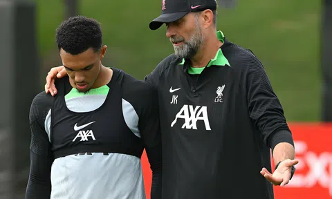 Sao Liverpool thừa nhận ảnh hưởng từ việc Klopp rời đội bóng
