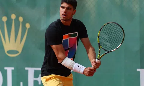 Alcaraz thất vọng vì phải bỏ giải Barcelona Open 2024