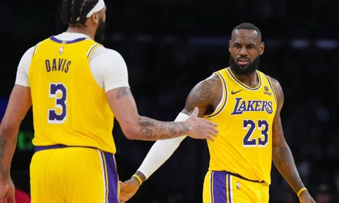 Siêu sao bóng rổ LeBron James đưa Lakers vào NBA Playoffs 2024