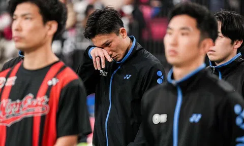 Cựu số 1 thế giới Kento Momota giã từ ĐTQG Nhật Bản