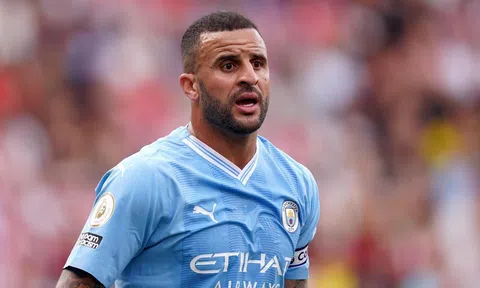 Sao Man City cạch mặt ‘bồ nhí’ vì lại gây scandal
