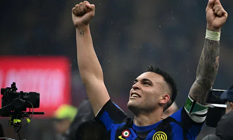 Lautaro Martinez 'nhân đôi niềm vui' tới NHM Inter