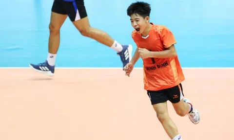 Tài không đợi tuổi, VĐV sinh năm 2010 ra mắt bóng chuyền chuyên nghiệp Việt Nam