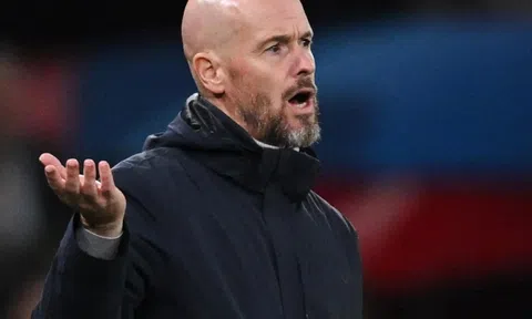 Erik ten Hag đáp trả người hâm mộ MU sau trận hòa Burnley