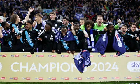 Leicester City chính thức vô địch giải hạng Nhất