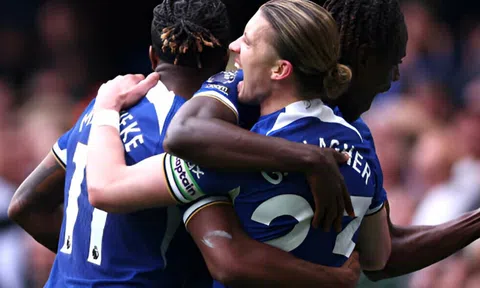 Jackson ghi cú đúp, Chelsea chiến thắng 5 sao trước West Ham