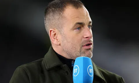 Joe Cole lên tiếng xin lỗi fan Pháo thủ vì lỡ lời