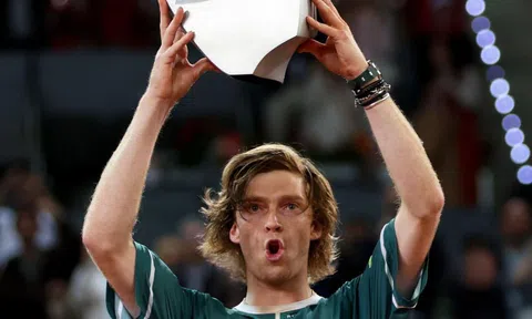 Kết quả tennis 5/5: Andrey Rublev vô địch Madrid Open 2024