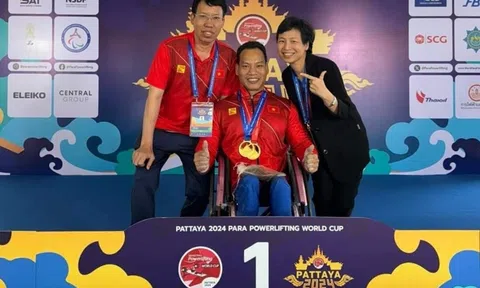 Lực sĩ Việt Nam giành cú đúp HCV tại World Cup 2024