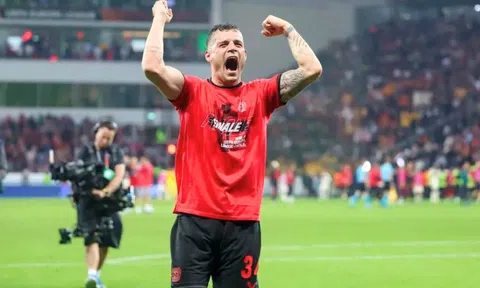 Xhaka: 'Leverkusen vào chung kết để vô địch'