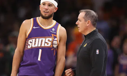 Phoenix Suns sa thải HLV từng vô địch NBA