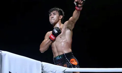 Võ sĩ Nguyễn Trần Duy Nhất lấn sân sang Showbiz