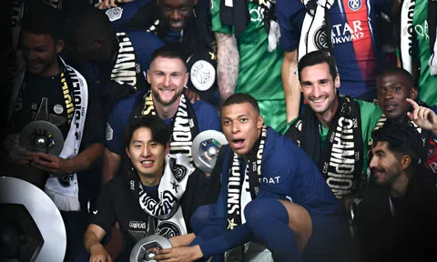 Kylian Mbappe gặp biến cố trong ngày chia tay khán giả nhà